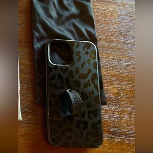 iPhone 11 loopy case black matte leopard